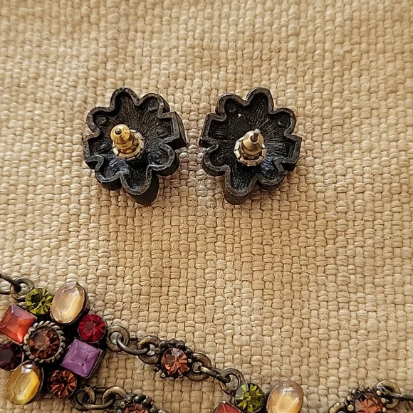 Multi gem pierced earrings and choker set - Picture 3 of 10